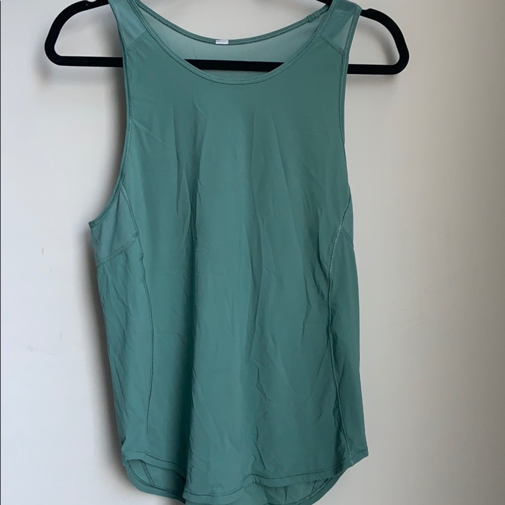 Lululemon tank top